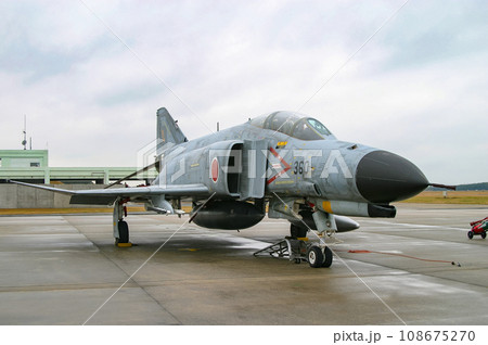 展示中の航空自衛隊戦闘機 F-4EJ改 展示中の航空自衛隊戦闘機 F-4EJ改 108675270