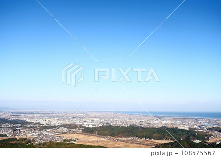 三重県伊勢市_一宇田展望台からの北西側景色2_2023年1月 108675567