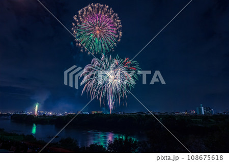 流山、みさと花火大会 千葉県より撮影 流山、みさと花火大会 千葉県より撮影 108675618