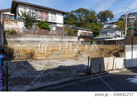 住宅街の戸建建設予定地の造成 108682257