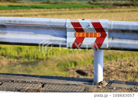 ガードレール イメージ 108683057