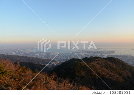 六甲山・天覧台からの眺望 108685051