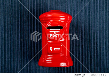 丸型ポスト模型 108685445