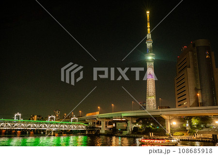 ちいかわキャラクターライティングのスカイツリーと隅田川の夜景に癒されて 108685918