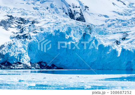 サウスジョージア島　雪山 108687252