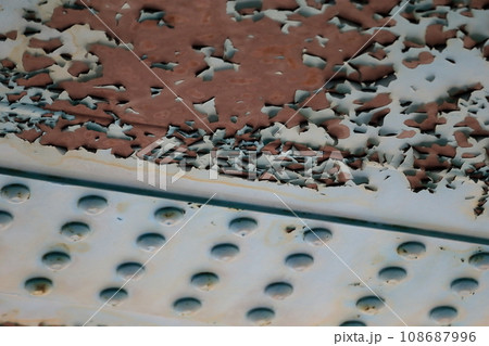 剥離した塗膜（道路橋）イメージ 108687996