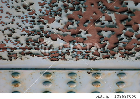 剥離した塗膜（道路橋）イメージ 108688000