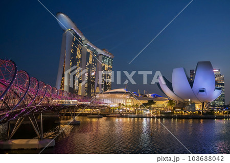 Marina Bay Sands, Art Museum, Helix bridge at night, Singapore 108688042