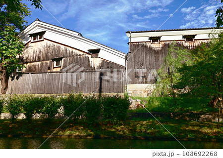 伏見酒蔵風景 108692268