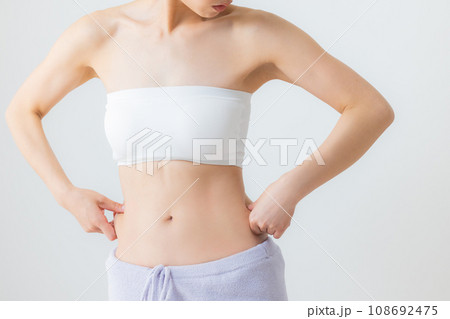 若い女性のウエスト 若い女性のウエスト 108692475