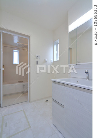 洗面室 浴室 洗面室 浴室 108696353