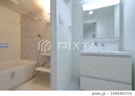 洗面室 浴室 洗面室 浴室 108696359