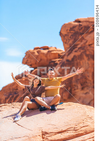 Hppy father and his daughter in zion national park Hppy father and his daughter in zion national park 108696434