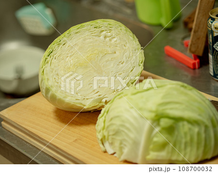 おいしそうなキャベツ 108700032