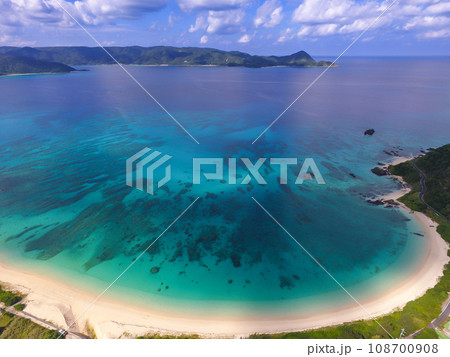 奄美大島　打田原海岸　空撮 108700908