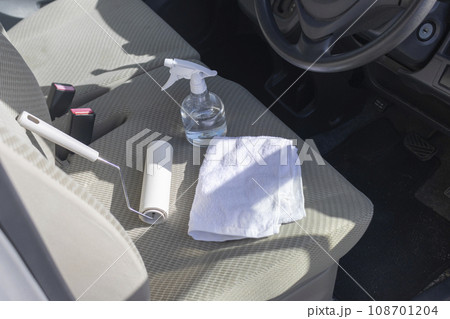 自動車の車内クリーニングのイメージ 108701204