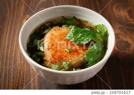 焼きおにぎり茶漬け 108701617