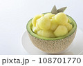 カットしたメロン 108701770