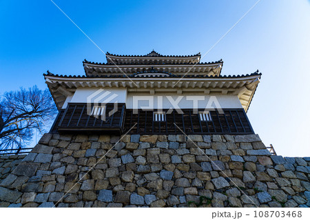 【日本100名城】丸亀城 北から見上げた天守 香川県丸亀市 【日本100名城】丸亀城 北から見上げた天守 香川県丸亀市 108703468