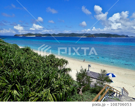 沖縄・慶良間諸島・座間味・阿嘉島北浜（ニシバマ）ビーチ 108706053