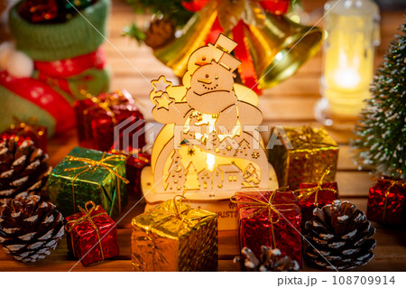 【素材】クリスマスイメージ 108709914