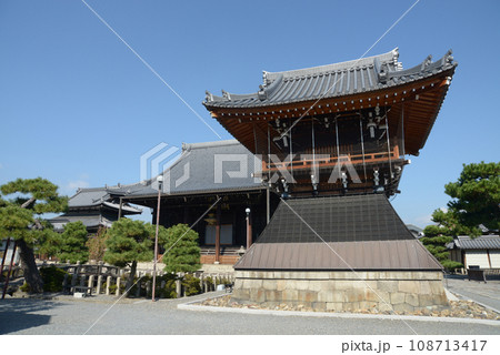 要法寺　本堂と鐘楼　京都市左京区 108713417