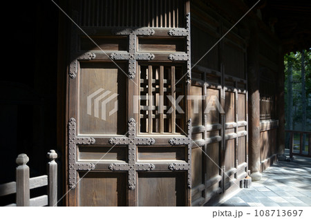 大徳寺 仏殿の扉 京都市北区紫野 大徳寺 仏殿の扉 京都市北区紫野 108713697