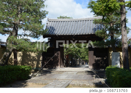 大徳寺　南門　京都市北区紫野 108713703