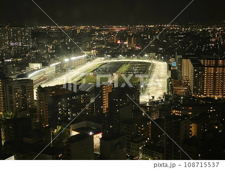 新庁舎から見たライトアップした川崎競馬場 108715537