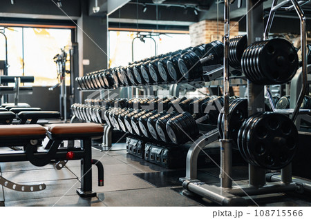 スポーツジム 108715566