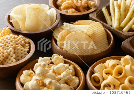スナック菓子の写真素材 108716463