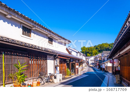 倉敷美観地区と白壁の町並み 倉敷美観地区と白壁の町並み 108717709