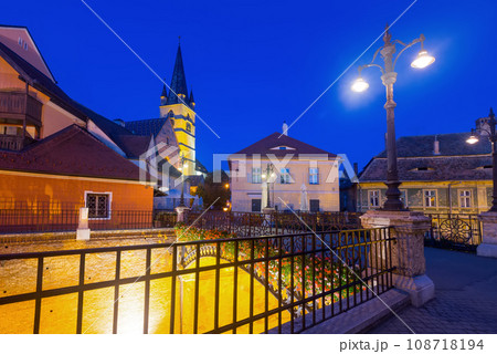 Sibiu streets and Cathedral in twilight 108718194
