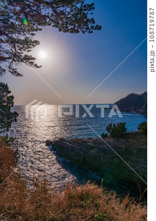 （静岡県）西伊豆堂ヶ島の夕景 108719787