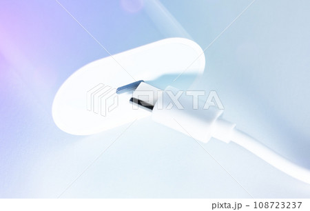 White smartphone charger with USB Type-C port 108723237