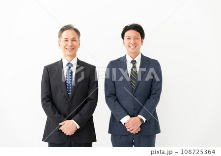 ビジネスイメージ　上司　部下　 108725364