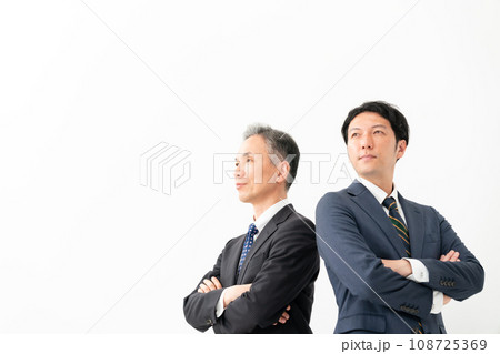 ビジネスイメージ　上司　部下　 108725369