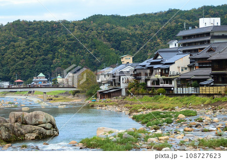 三朝温泉の昼間の風景 三朝温泉の昼間の風景 108727623