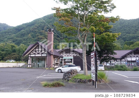 十和田湖八幡平国立公園　奥入瀬渓流　9月中旬朝5時半 108729834