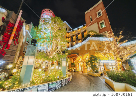 川崎の複合商業施設「ラチッタデッラ」 街を彩るイルミネーション【神奈川県・川崎市】 川崎の複合商業施設「ラチッタデッラ」 街を彩るイルミネーション【神奈川県・川崎市】 108730161