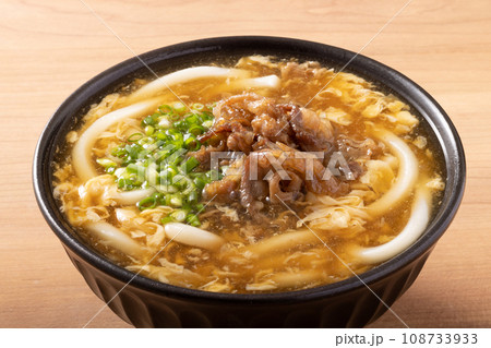 牛肉たまごあんかけうどん 108733933