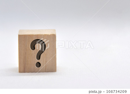 Question mark on wooden cube on white background. Question and answer concept. 108734209