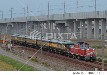 終焉近づく北陸本線を疾走するDD51-1109号機牽引のサロンカーなにわ_2023/11/5撮影 終焉近づく北陸本線を疾走するDD51-1109号機牽引のサロンカーなにわ_2023/11/5撮影 108735122