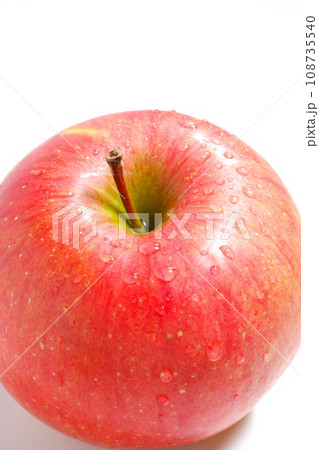 真っ赤なりんご 真っ赤なりんご 108735540
