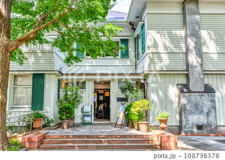 横浜の歴史的建造物　エリスマン邸 108736378