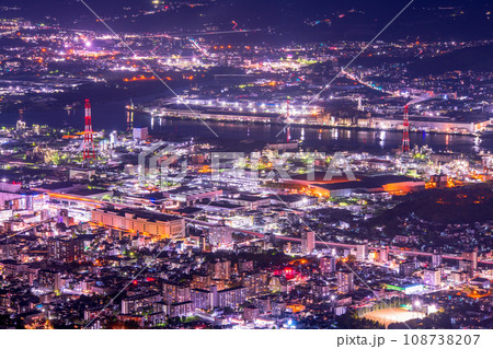 福岡県　北九州市　皿倉山からの夜景 108738207