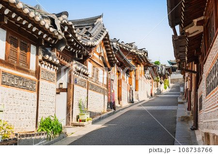 ソウル　北村韓屋村 108738766
