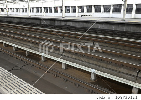 駅 108739121