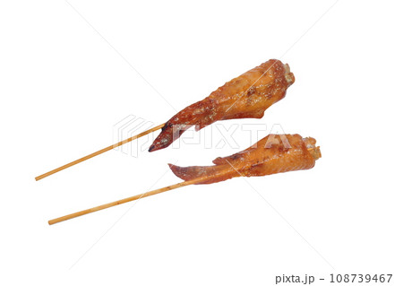 grilled chicken wing stabbing wooden stick on white background  108739467