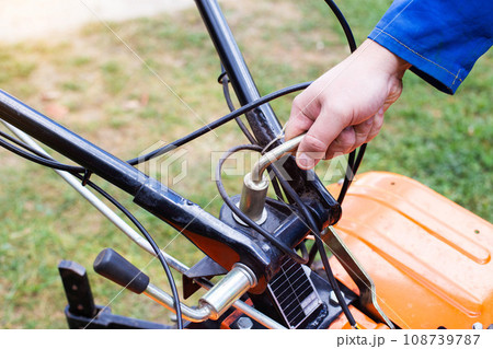 height adjustment of the steering wheel in the tillerblock before starting work and running-in. Industry height adjustment of the steering wheel in the tillerblock before starting work and running-in. Industry 108739787